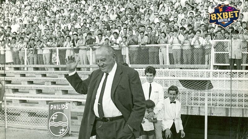 Di sản lâu đời giúp thế giới nhớ về Santiago Bernabeu là ai?