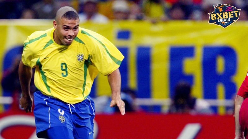 rivaldo va ronaldinho voi nhung pha di bong lat leo Rivaldo và Ronaldinho với những pha đi bóng lắt léo